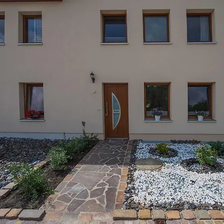 Ferienresidenz Glueck Auf Dem Lande Im Ostseeland 팜스테이 Buttelkow